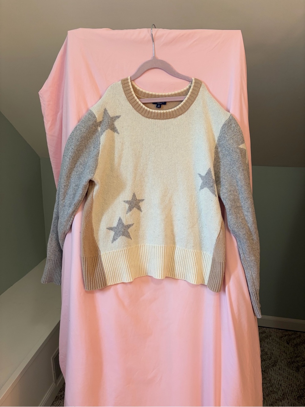 Splendid Cream and Gray Star Crewneck Sweater size medium